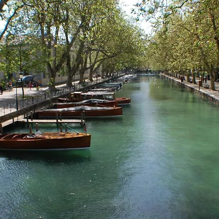 شقة Le Studio De By Locationlacannecy Bluffy