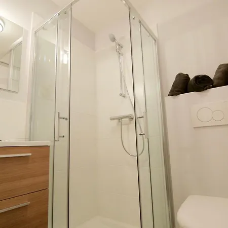 Le Studio De By Locationlacannecy شقة Bluffy